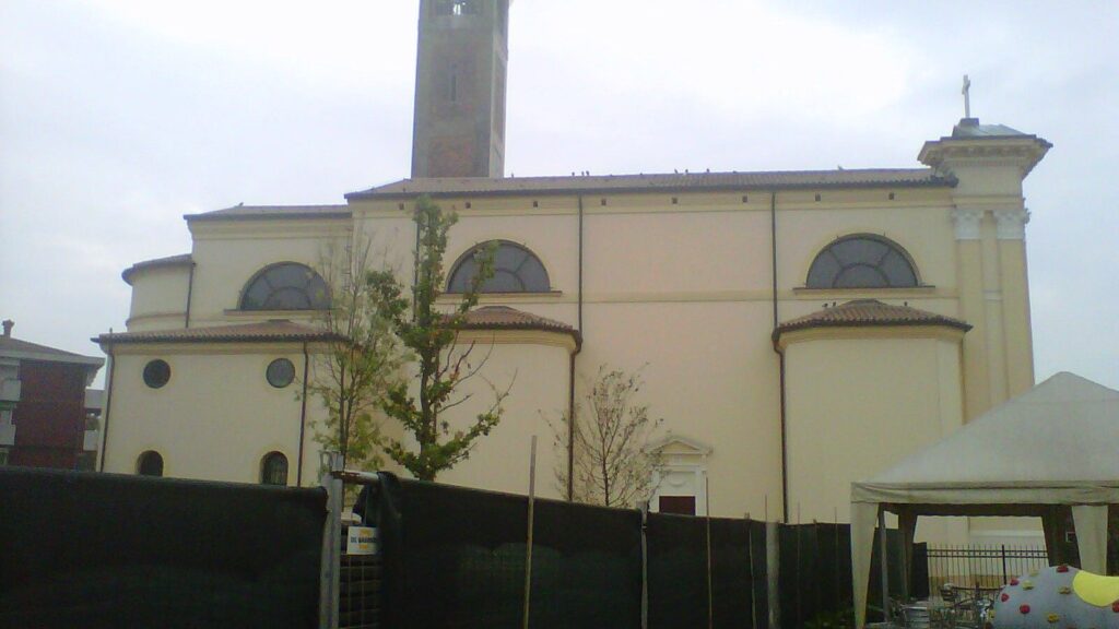chiesa di Codiverno Padova-Impianto elettrostatico antivolatili Falco