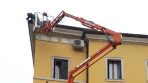Tecnico al lavoro a Padova
